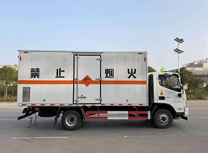 金秀爆破器材运输车