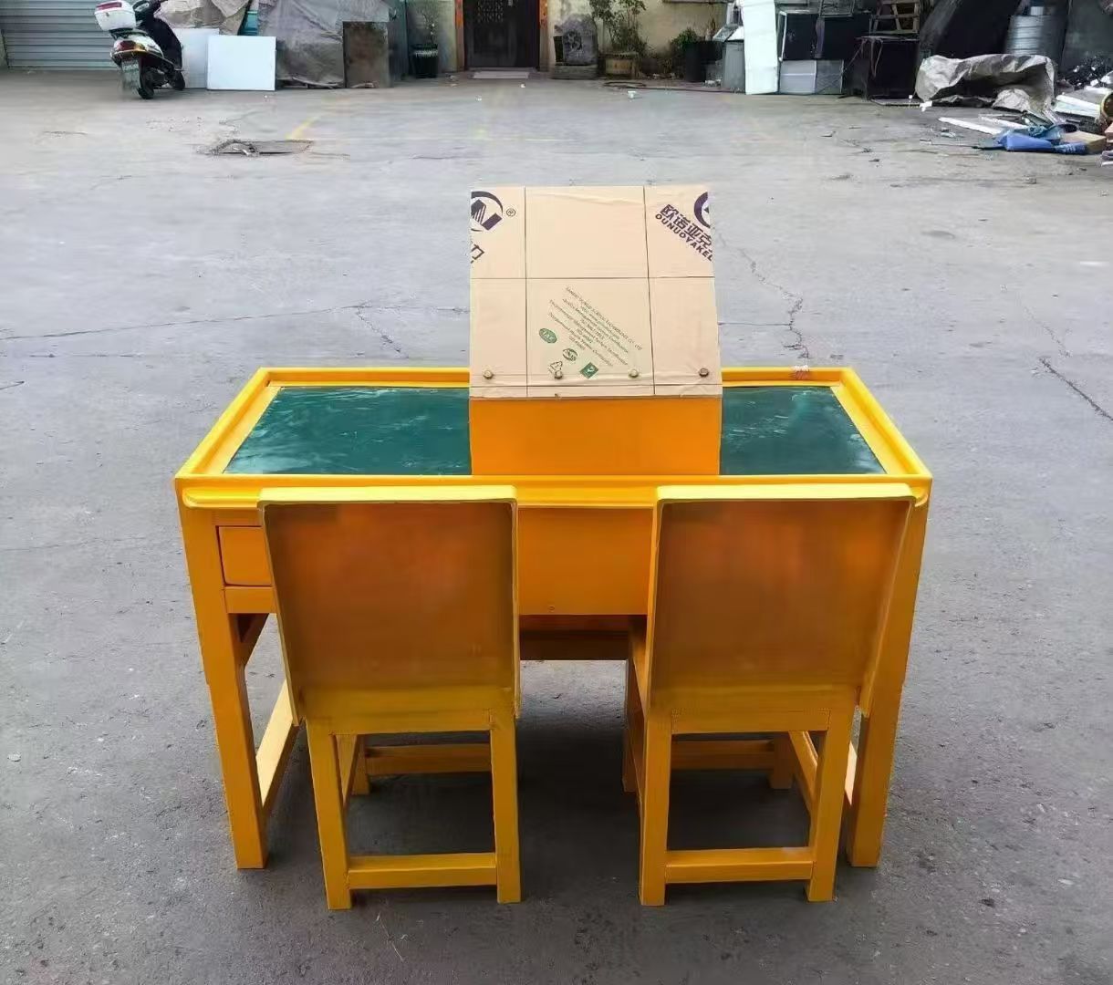 金秀防静电导通桌井下煤矿火工品发放桌：危险品流转的安全守护者